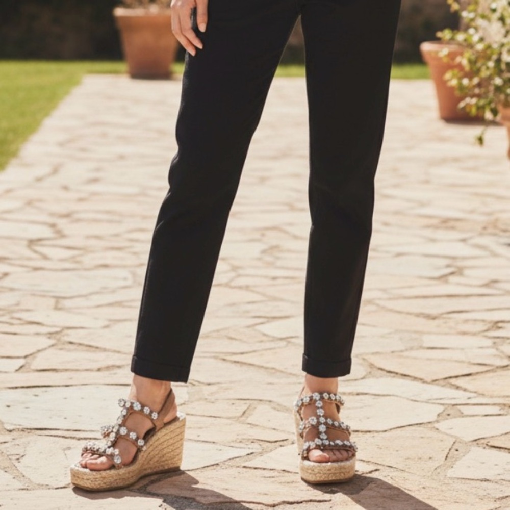 Steve Madden Brown Sandals with Sparkling Embellishments